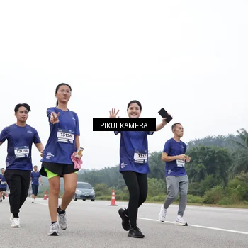 Runner Photo 7472901