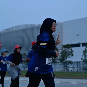 Runner Photo 7472906