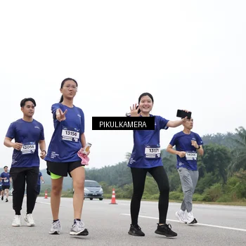 Runner Photo 7472950