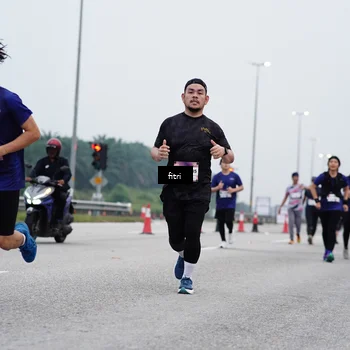 Runner Photo 7472963