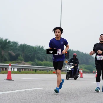Runner Photo 7472965