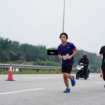 Runner Photo 7472966