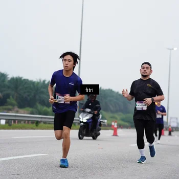 Runner Photo 7472982