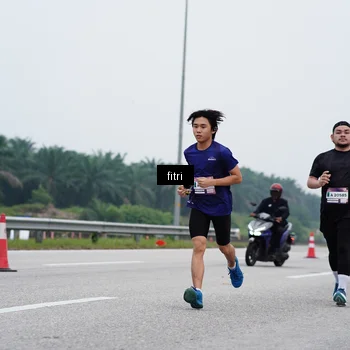 Runner Photo 7472986