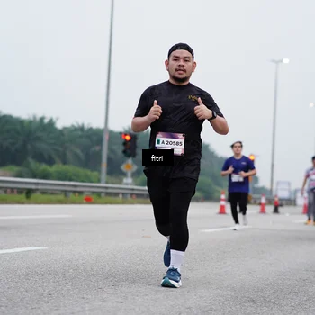Runner Photo 7473001