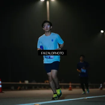 Runner Photo 7473011