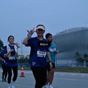 Runner Photo 7473015