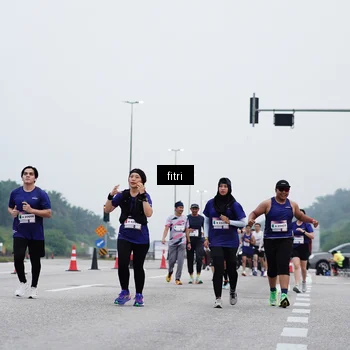 Runner Photo 7473024