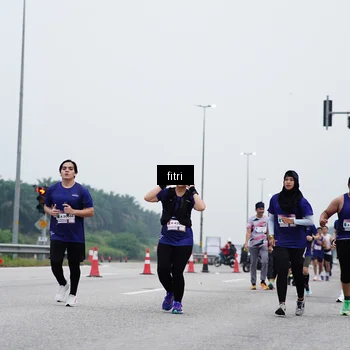 Runner Photo 7473032