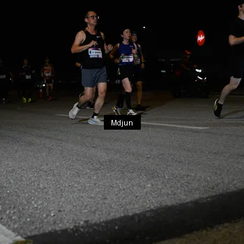 Runner Photo 7473036
