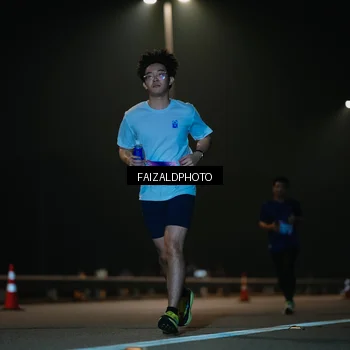 Runner Photo 7473039