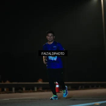 Runner Photo 7473040
