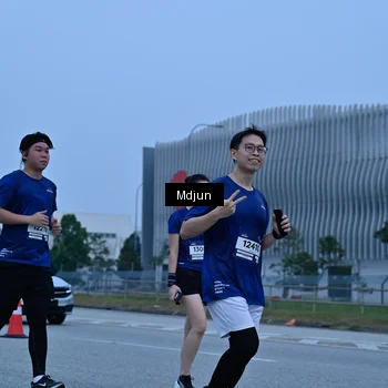Runner Photo 7473047