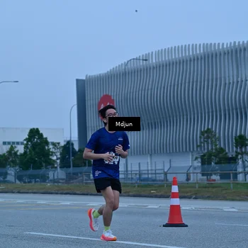 Runner Photo 7473048