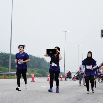 Runner Photo 7473051