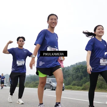 Runner Photo 7473066