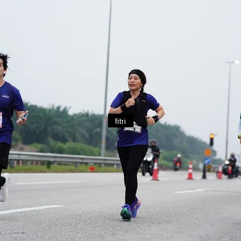 Runner Photo 7473072