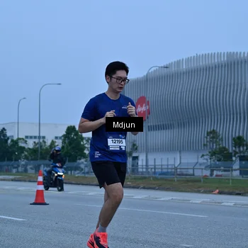 Runner Photo 7473073