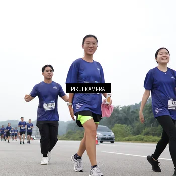 Runner Photo 7473082