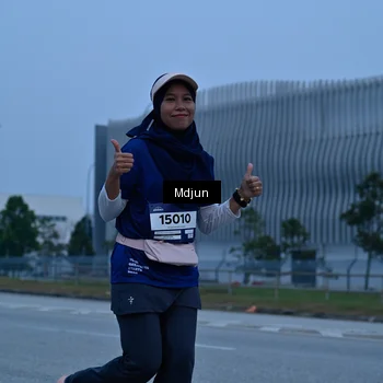 Runner Photo 7473084