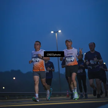 Runner Photo 7473088