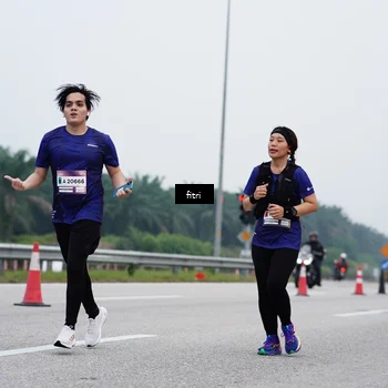 Runner Photo 7473090