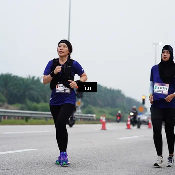 Runner Photo 7473098