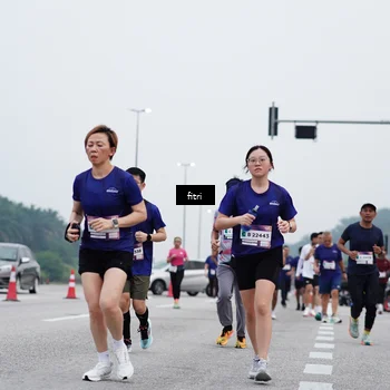 Runner Photo 7473209