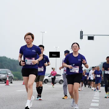Runner Photo 7473210