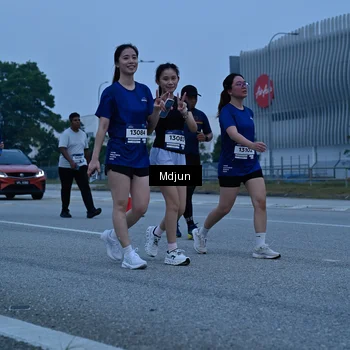 Runner Photo 7473245