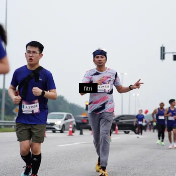 Runner Photo 7473257