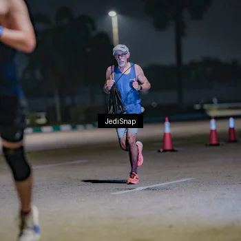 Runner Photo 7473260