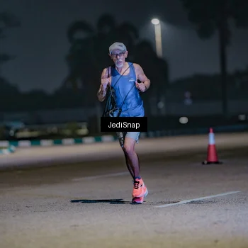 Runner Photo 7473262