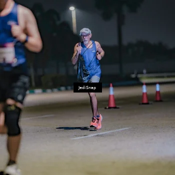 Runner Photo 7473266