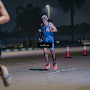 Runner Photo 7473272