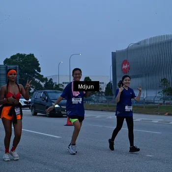 Runner Photo 7473316