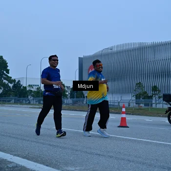 Runner Photo 7473396