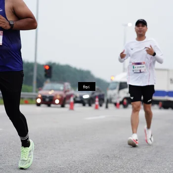Runner Photo 7473400