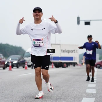 Runner Photo 7473417
