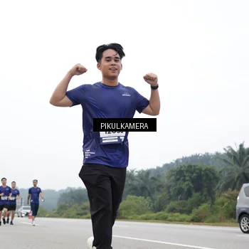 Runner Photo 7473422