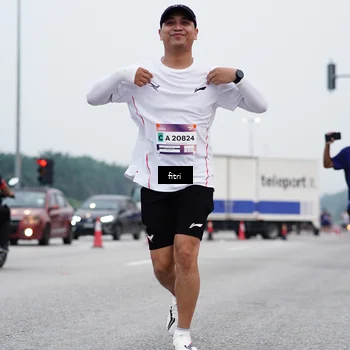 Runner Photo 7473431