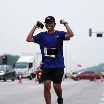 Runner Photo 7473494