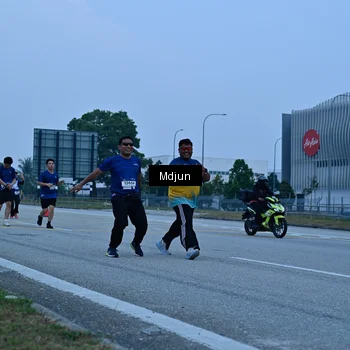 Runner Photo 7473515