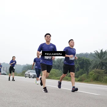 Runner Photo 7473596
