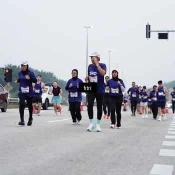 Runner Photo 7473634