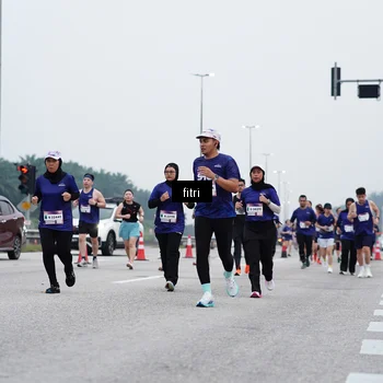 Runner Photo 7473635