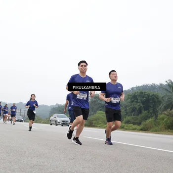 Runner Photo 7473636