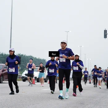 Runner Photo 7473669
