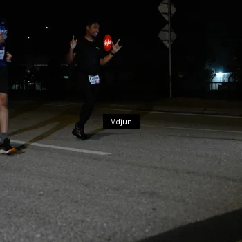 Runner Photo 7473683