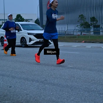 Runner Photo 7473697